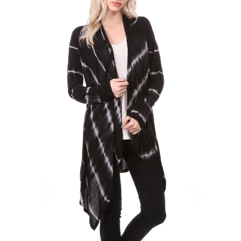 Enti Glamour Asymmetrical Black Tie Dye Kimono